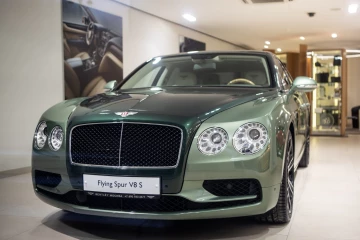A Tribute to the Bentley Flying Spur as it Turns 40,000