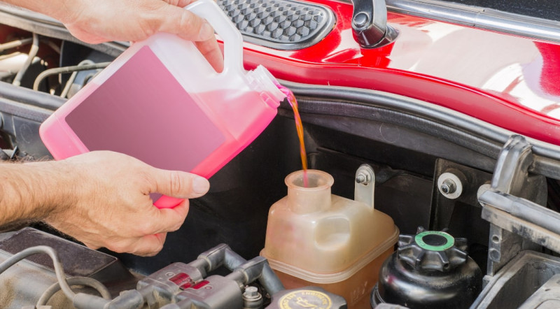 Car coolant service in engine